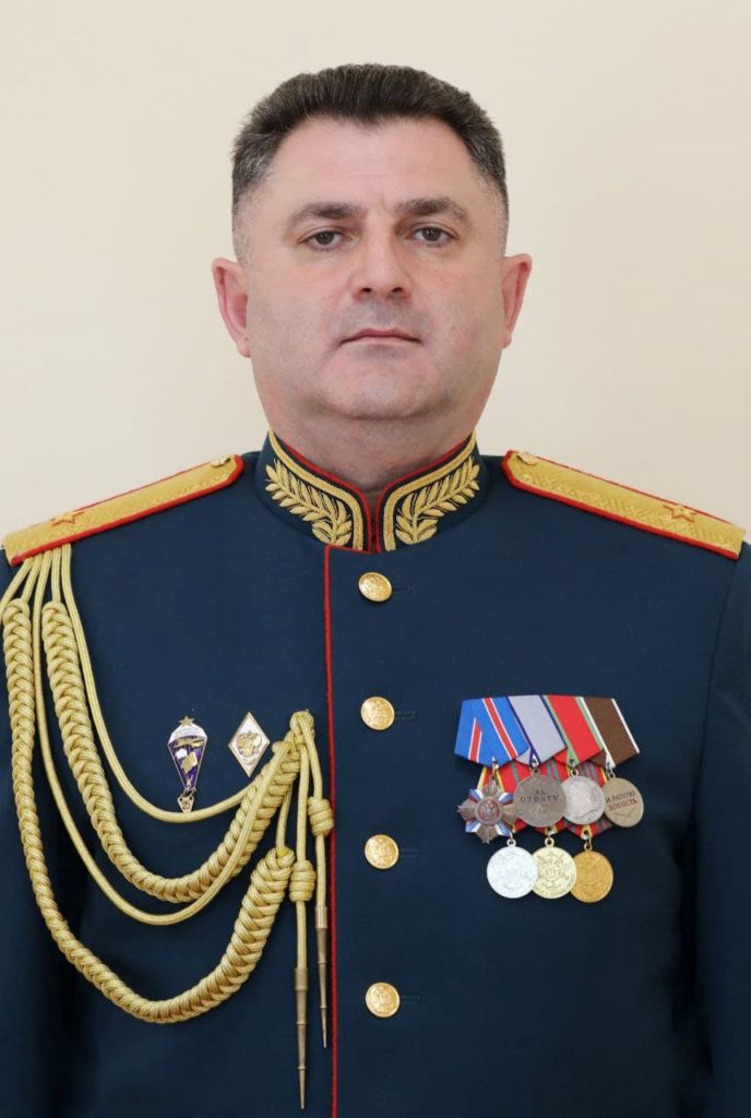 2_5188204778559115767дл-688x1024