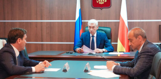 Туристон маршруттæм бацæуыны фадæттæ
