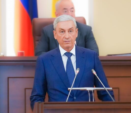 Дзанайты Барис – республикæйы Хицауады Сæрдар